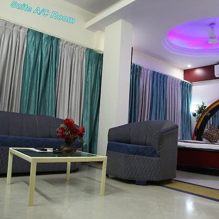 Hotel Aditya Раджкот Екстер'єр фото