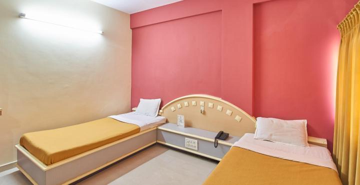 Hotel Aditya Раджкот Екстер'єр фото