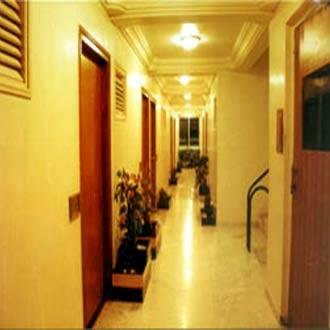 Hotel Aditya Раджкот Екстер'єр фото