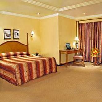 Hotel Aditya Раджкот Екстер'єр фото